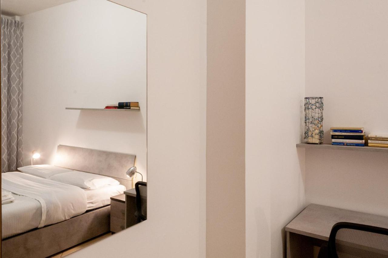 Bnbutler - Pellegrino Rossi, 42 - Ampio E Comodo Per 5 Milan Exterior photo